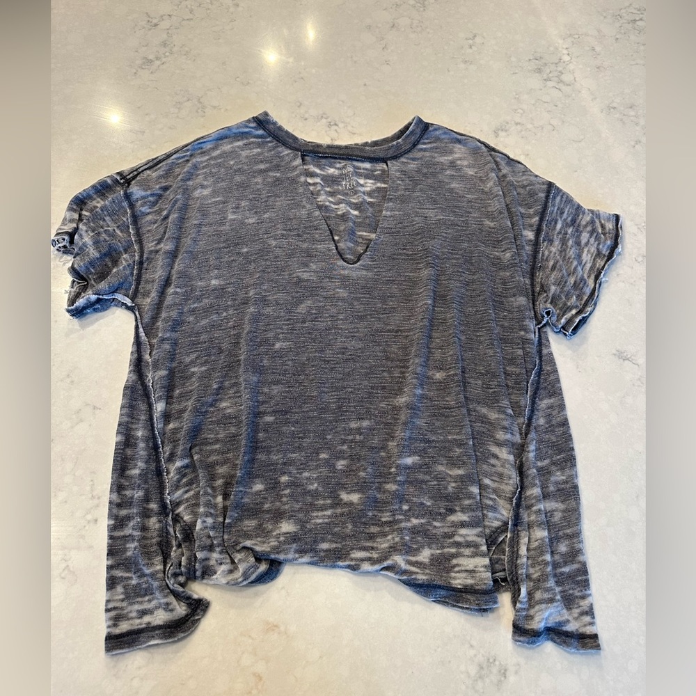 Free people key hole tee